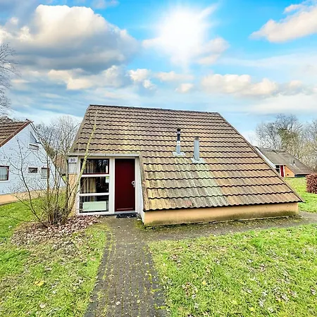 Vakantiehuis Bungalowpark - Alpha 80 *